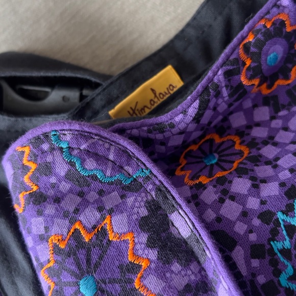 Bundle Kavu sling bags. Gently used. Selling as a bundle - Picture 5 of 8